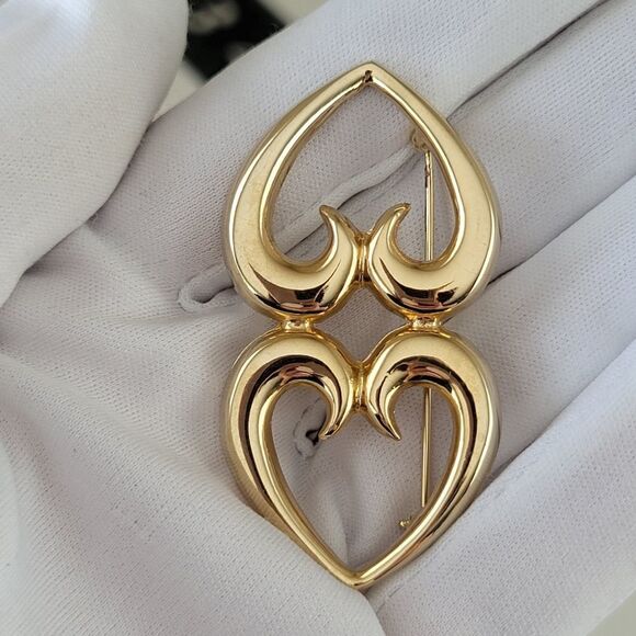 Brooch Gold Tone Double Heart Pin & #0051 - Picture 7 of 8